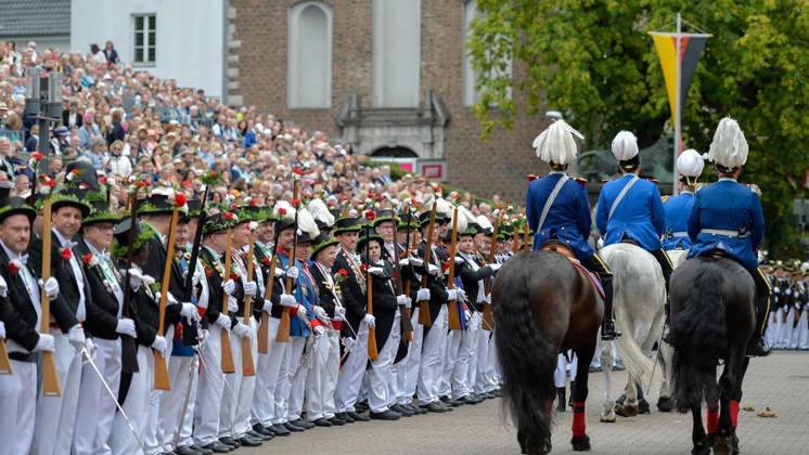 Bürgerschützenfest in Neuss ** NUR FÜR REDAKTIONELLE ZWECKE ** EDITORIAL USE ONLY **<p>Schützen und Gäste genießen am Sonntag, den 30.08.2026, das Bürgerschützenfest in Neuss. Deutschland NRW Neuss Copyright: OleksandrxVoskresenskyi