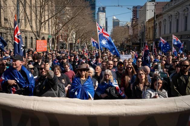 August 30, 2026, Melbourne, AU: MELBOURNE, AUSTRALIA, AUGUST 30, 2026: Supporters of March for Australia and counter-protesters take part in separate demonstrations around Flinders Street Station and Parliament in Melbourne. March for Australia participants called for the repeal of laws they say restrict freedom of speech, an end to what they describe as government censorship, and a referendum to enshrine free speech protections in the Australian Constitution. Counter-protesters gathered in opposition to the march and its platform. Melbourne AU - ZUMAq101 20260830_zna_q101_081 Copyright: xHudaxShehzadx