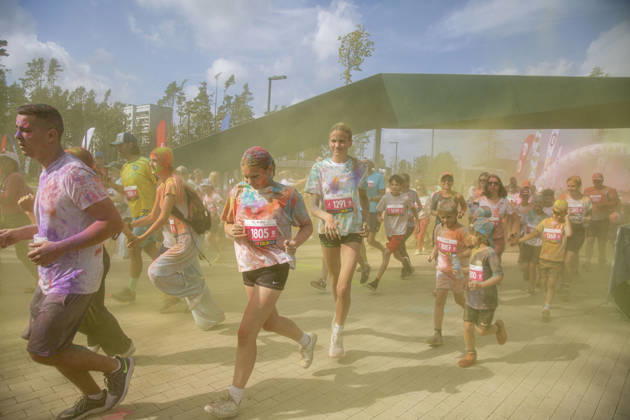 August 30, 2026, Jurmala, Latvija: People take part in the Color Run in Jurmala, Latvia, Aug. 30, 2026. The 5 km race was held in Jurmala. Jurmala Latvija - ZUMAp305 20260830_zip_p305_006 Copyright: xEdijsxPalensx