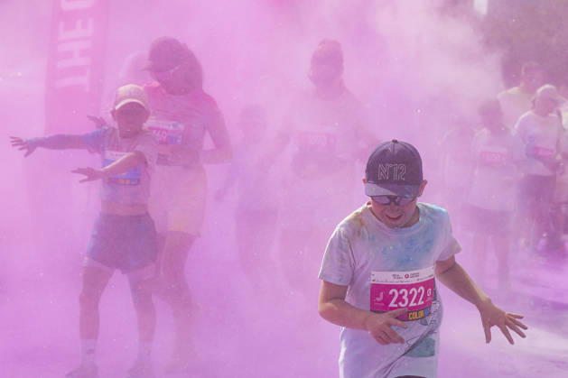 August 30, 2026, Jurmala, Latvija: People take part in the Color Run in Jurmala, Latvia, Aug. 30, 2026. The 5 km race was held in Jurmala. Jurmala Latvija - ZUMAp305 20260830_zip_p305_022 Copyright: xEdijsxPalensx