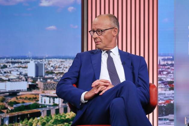 Berlin, Deutschland, 30.08.2026: ARD-Hauptstadtstudio: Sommerinterview: Bundeskanzler Friedrich Merz (CDU) kommt zum Interview Copyright: xdtsxNachrichtenagenturx dts_131764