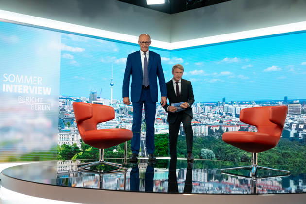 ARD-Sommerinterview, Bundeskanzler, Friedrich Merz Berlin, ARD-Sommerinterview, Bundeskanzler, Friedrich Merz, CDU, Moderator, Markus Preiß, ARD-Hauptstadtstudio Berlin Berlin GER