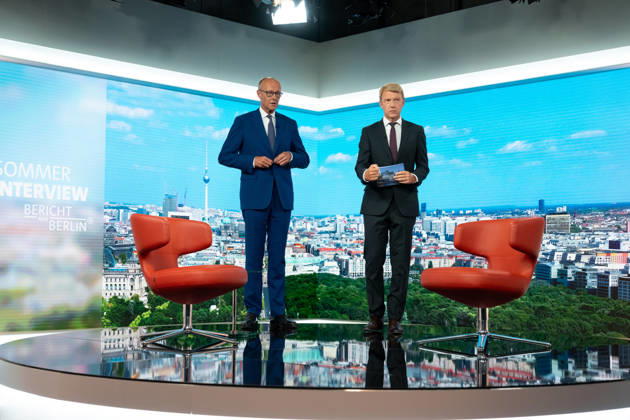 ARD-Sommerinterview, Bundeskanzler, Friedrich Merz Berlin, ARD-Sommerinterview, Bundeskanzler, Friedrich Merz, CDU, Moderator, Markus Preiß, ARD-Hauptstadtstudio Berlin Berlin GER