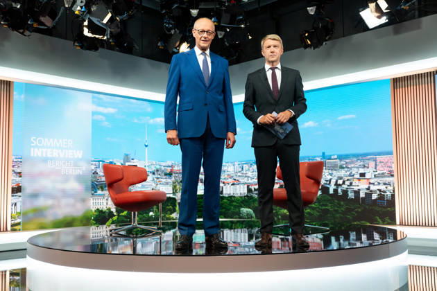 ARD-Sommerinterview, Bundeskanzler, Friedrich Merz Berlin, ARD-Sommerinterview, Bundeskanzler, Friedrich Merz, CDU, Moderator, Markus Preiß, ARD-Hauptstadtstudio Berlin Berlin GER