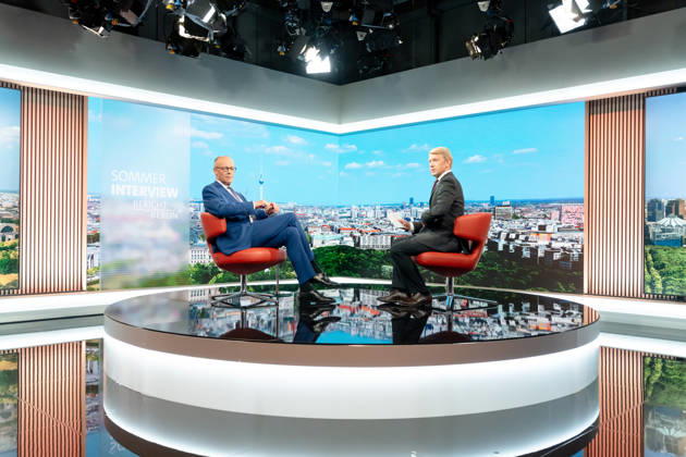 ARD-Sommerinterview, Bundeskanzler, Friedrich Merz Berlin, ARD-Sommerinterview, Bundeskanzler, Friedrich Merz, CDU, Moderator, Markus Preiß, ARD-Hauptstadtstudio Berlin Berlin GER