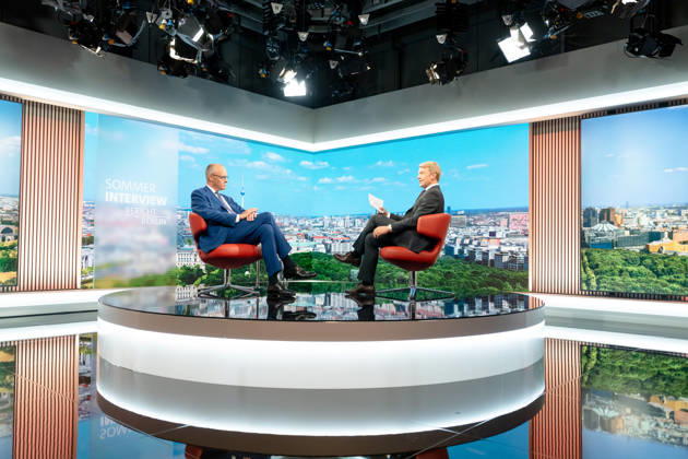 ARD-Sommerinterview, Bundeskanzler, Friedrich Merz Berlin, ARD-Sommerinterview, Bundeskanzler, Friedrich Merz, CDU, Moderator, Markus Preiß, ARD-Hauptstadtstudio Berlin Berlin GER