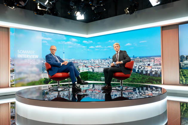 ARD-Sommerinterview, Bundeskanzler, Friedrich Merz Berlin, ARD-Sommerinterview, Bundeskanzler, Friedrich Merz, CDU, Moderator, Markus Preiß, ARD-Hauptstadtstudio Berlin Berlin GER