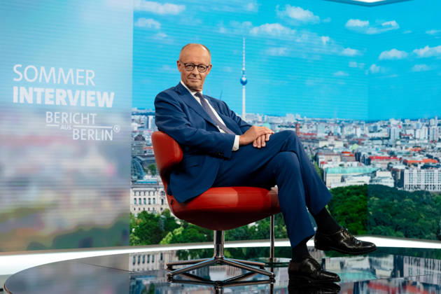 ARD-Sommerinterview, Bundeskanzler, Friedrich Merz Berlin, ARD-Sommerinterview, Bundeskanzler, Friedrich Merz, CDU, Moderator, Markus Preiß, ARD-Hauptstadtstudio Berlin Berlin GER