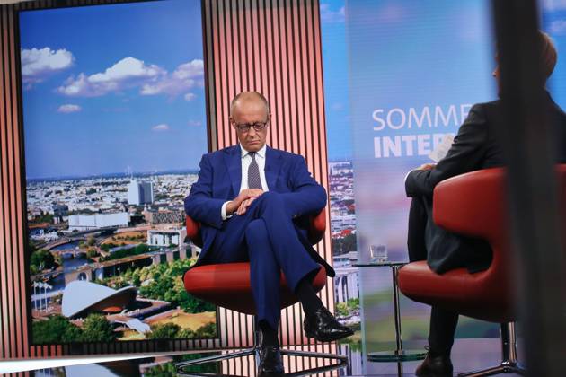 Berlin, Deutschland, 30.08.2026: ARD-Hauptstadtstudio: Sommerinterview: Bundeskanzler Friedrich Merz (CDU) und Markus Preiß beim Interview im Studio. Copyright: xdtsxNachrichtenagenturx dts_131794