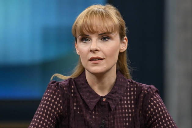 im Bild v.l.: Hanna Notte, Sicherheits- und Russland-Expertin, Direktorin des Eurasien- Programms am James Martin Center for Nonproliferation Studies (CNS), GER, Berlin, Studio, zu Gast bei - Caren Miosga, Polittalk, TV, Format, Aufzeichnung, aufgezeichnet, Das Erste, aus Adlershof - am Studio 20, Thema: Russlands hybrider Krieg - wie groß ist die Gefahr für Deutschland?, 30.08.2026, Copyright: HMBxMedia UwexKoch