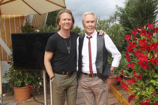 Mike Kraus mit Vater Peter Kraus in der ARD TV-Show Immer wieder sonntags im Europa-Park. Rust, 30.08.2026