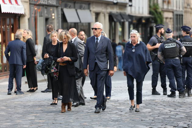 Nicolas Altmayer Funeral - Paris Guests and relatives during the funeral of French film producer Nicolas Altmayer at Saint Germain des Pres church in Paris, France on August 31, 2026. He was the co-founder of Mandarin Compagnie, and died in a car accident with his partner, Dior executive Mathilde Favier on August 17, aged 61 and 57, respectively. Photo by Raphael Lafargue ABACAPRESS.COM Paris France  Copyright: xLafarguexRaphael ABACAx