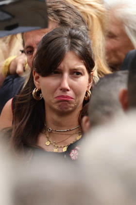 Roxane Altmayer Leaving Nicolas Altmayer’s funeral at the Church of Saint-Germain-des-Prés in Paris on August 31, 2026 Dominique Jacovides Cyril Moreau Bestimage Leaving Nicolas Altmayer’s funeral at the Church of Saint-Germain-des-Prés in Paris on August 31, 2026 Paris, France  Copyright: xJACOVIDES-MOREAUx xBESTIMAGExJACOVIDES-MOREAUx xBESTIMAGEx