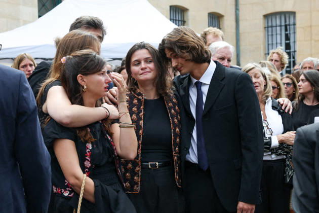 The children of Roxane, Alice, and Felix Altmayer Leaving Nicolas Altmayer’s funeral at the Church of Saint Germain des Prés in Paris on August 31, 2026 Dominique Jacovides Cyril Moreau Bestimage Leaving Nicolas Altmayer’s funeral at the Church of Saint Germain des Prés in Paris on August 31, 2026 Paris, France  Copyright: xJACOVIDES-MOREAUx xBESTIMAGExJACOVIDES-MOREAUx xBESTIMAGEx