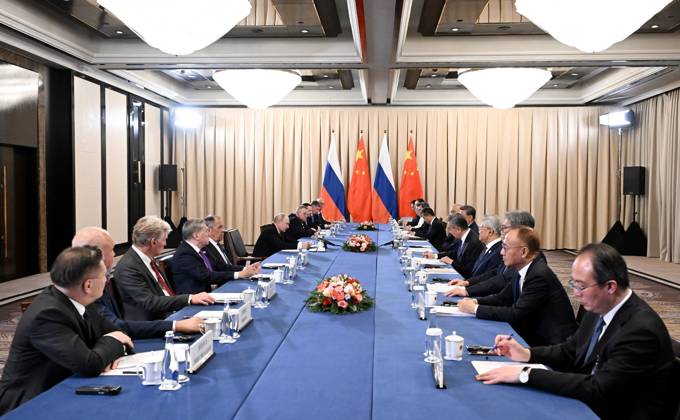 Russian President Putin Arrives in Bishkek for SCO Summit Russian President Vladimir Putin arrives in Bishkek, Kyrgyzstan, on August 31, 2026, to attend a meeting of the Council of Heads of State of the Shanghai Cooperation Organization. Putin also meets Chinese President Xi Jinping on the sidelines of the summit. Photo by Russian President official apaimages Russia Russia Russian Federation 310826_Kyrgyzstan_RPO_00(1) Copyright: xapaimagesxRussianxPresidentxxofficialx xapaimagesx
