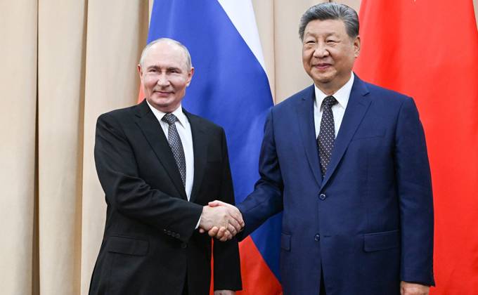 Russian President Putin Arrives in Bishkek for SCO Summit Russian President Vladimir Putin arrives in Bishkek, Kyrgyzstan, on August 31, 2026, to attend a meeting of the Council of Heads of State of the Shanghai Cooperation Organization. Putin also meets Chinese President Xi Jinping on the sidelines of the summit. Photo by Russian President official apaimages Russia Russia Russian Federation 310826_Kyrgyzstan_RPO_00(5) Copyright: xapaimagesxRussianxPresidentxxofficialx xapaimagesx