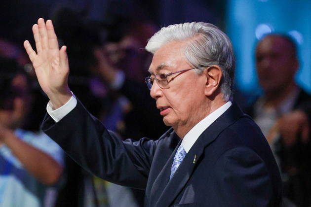 KYRGYZSTAN, BISHKEK - AUGUST 31, 2026: Kassym-Jomart Tokayev, President of Kazakhstan, waves during a ceremony to open the 2026 World Nomad Games at Bishkek Arena Bishkek Kyrgyzstan  - ZUMAt113 20260831_zaa_t113_320 Copyright: xVyacheslavxProkofyevx
