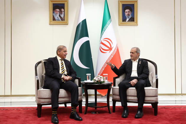 Pakistani Prime Minister Sharif - Iranian President Pezeshkian meeting in Bishkek BISHKEK, KYRGYZSTAN - AUGUST 31: (----EDITORIAL USE ONLY – MANDATORY CREDIT - IRANIAN PRESIDENCY HANDOUT - NO MARKETING NO ADVERTISING CAMPAIGNS - DISTRIBUTED AS A SERVICE TO CLIENTS----) Pakistani Prime Minister Shehbaz Sharif (L) meets with Iranian President Masoud Pezeshkian (R) as he attends the Shanghai Cooperation Organisation (SCO) Summit, in Bishkek, Kyrgyzstan, on August 31, 2026. Iranian Presidency Handout Anadolu Bishkek Kyrgyzstan. Editorial use only. Please get in touch for any other usage. Copyright: x2026xAnadoluxIranianxPresidencyx xHandoutx