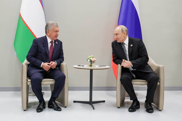 KYRGYZSTAN, BISHKEK - AUGUST 31, 2026: Shavkat Mirziyoyev (L), President of Uzbekistan, and his counterpart Vladimir Putin of Russia hold a meeting on the sidelines of the 2026 SCO Summit Bishkek Kyrgyzstan  - ZUMAt113 20260831_zaa_t113_391 Copyright: xVyacheslavxProkofyevx