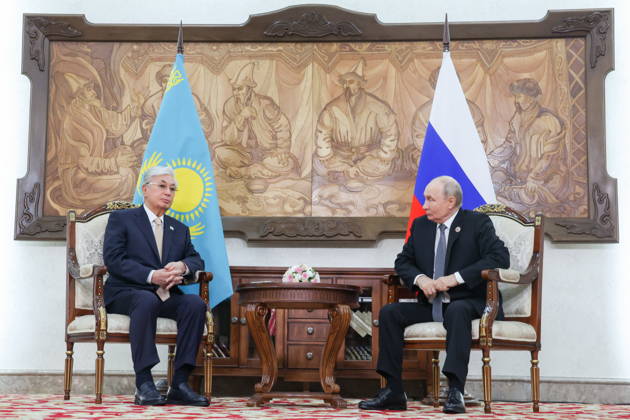 KYRGYZSTAN, BISHKEK - AUGUST 31, 2026: Kassym-Jomart Tokayev (L), President of Kazakhstan, and his counterpart Vladimir Putin of Russia hold a meeting on the sidelines of the 2026 SCO Summit Bishkek Kyrgyzstan  - ZUMAt113 20260831_zaa_t113_409 Copyright: xPeterxKovalevx