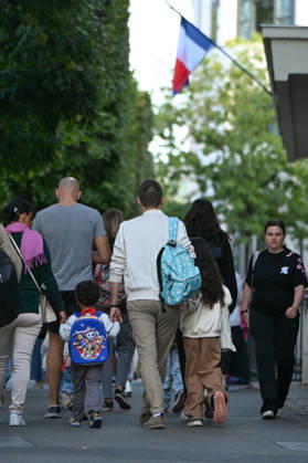 Back to School - Paris Children arrive for the first day of the 2026 school year in Paris, France on September 1, 2026. Photo by Lionel Urman ABACAPRESS.COM Paris France  Copyright: xUrmanxLionel ABACAx