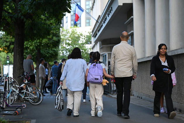 Back to School - Paris Children arrive for the first day of the 2026 school year in Paris, France on September 1, 2026. Photo by Lionel Urman ABACAPRESS.COM Paris France  Copyright: xUrmanxLionel ABACAx