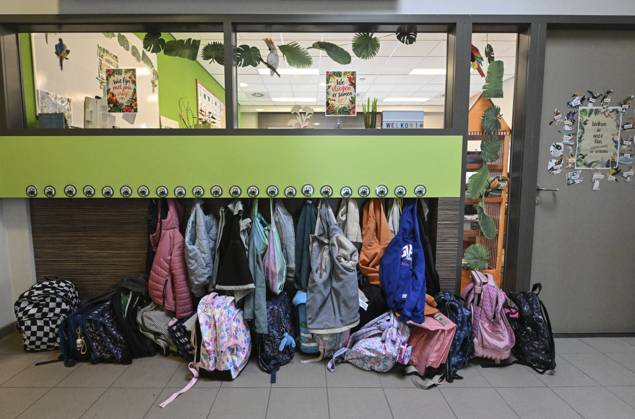 Back To School TESSENDERLO, BELGIUM - SEPTEMBER 01: Visit to elementary schools in Tessenderlo-Ham to mark the start of the new school year&on September 01, 2026 in Tessenderlo, Belgium, 01 09 2026 Tessenderlo Belgium  Copyright: xBertxVanxDenxBrouckex