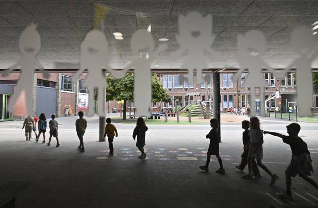 Back To School TESSENDERLO, BELGIUM - SEPTEMBER 01: Visit to elementary schools in Tessenderlo-Ham to mark the start of the new school year&on September 01, 2026 in Tessenderlo, Belgium, 01 09 2026 Tessenderlo Belgium  Copyright: xBertxVanxDenxBrouckex
