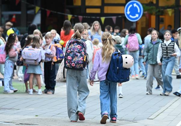 Back To School TESSENDERLO, BELGIUM - SEPTEMBER 01: Visit to elementary schools in Tessenderlo-Ham to mark the start of the new school year&on September 01, 2026 in Tessenderlo, Belgium, 01 09 2026 Tessenderlo Belgium  Copyright: xBertxVanxDenxBrouckex