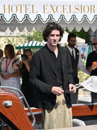 IPA87999919 - Venice, 83rd Venice International Film Festival 2026 - Arrivals at the Excelsior Hotel pier - Pictured: Nicolas Maupas Copyright: xSimonexComix xPoolxPhotoxEventsx08x 87999919