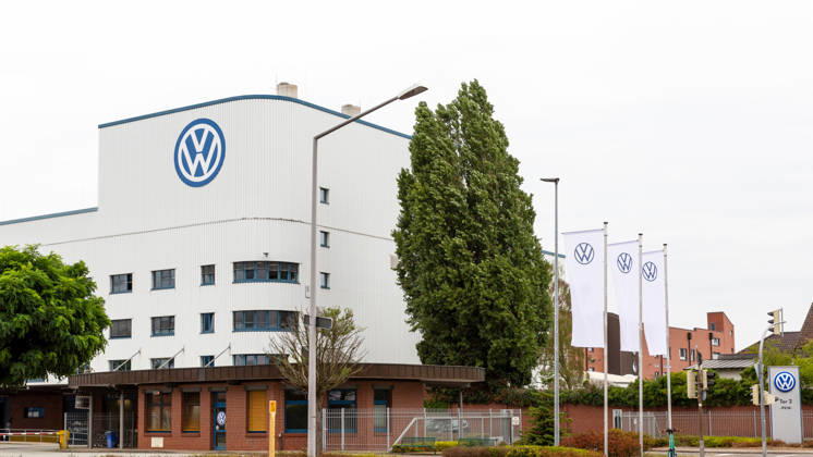 Volkswagenwerk in Osnabrück, Haupteingang.