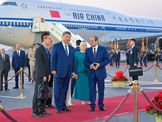 Chinese President Xi arrives in Egypt after 10 years CAIRO, EGYPT - SEPTEMBER 1: (----EDITORIAL USE ONLY - MANDATORY CREDIT - EGYPTIAN PRESIDENCY HANDOUT - NO MARKETING NO ADVERTISING CAMPAIGNS - DISTRIBUTED AS A SERVICE TO CLIENTS----) Egyptian President Abdel Fattah el-Sisi (R) welcomes his Chinese counterpart, President Xi Jinping (C), at Cairo International Airport in Cairo, Egypt, on September 1, 2026. Xi Jinping arrives in Egypt for an official visit, his first visit to the country in 10 years. Egyptian Presidency Handout Anadolu Cairo Egypt. Editorial use only. Please get in touch for any other usage. Copyright: x2026xAnadoluxEgyptianxPresidencyx xHandoutx