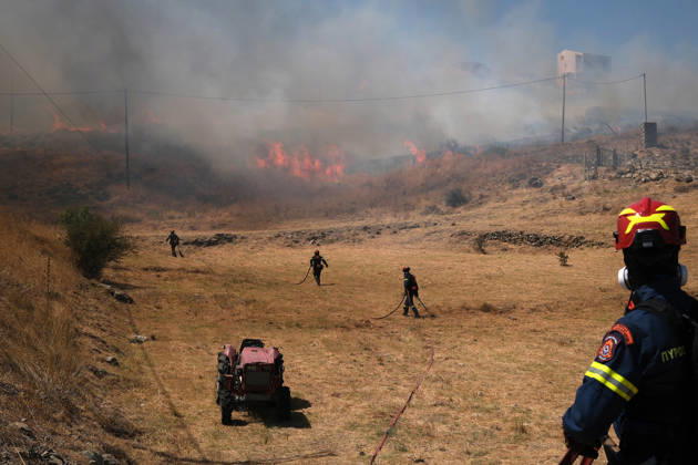 Wildfire near Karystos on Greece s Evia Island EVIA, GREECE - SEPTEMBER 2: Firefighters battle a wildfire burning near Karystos on the island of Evia, Greece, on September 2, 2026 Costas Baltas Anadolu Evia Greece. Editorial use only. Please get in touch for any other usage.  Copyright: x2026xAnadoluxCostasxBaltasx