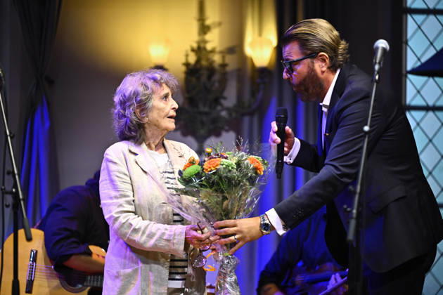 STOCKHOLM, SWEDEN September 2, 2026 This year’s Cornelis Prize winner, Siw Malmkvist, with Anton Strand, chair of the Cornelis Vreeswijk Memorial Foundation. The Cornelis Prize and the Stockholm City Mission announce this year’s Cornelis Prize at Mötesplats Mariatorget in Stockholm. STOCKHOLM, SWEDEN x10430x  Copyright: xChristinexOlsson TTx CORNELISPRISET TILLKÄNNAGES C0arD4FiUk0