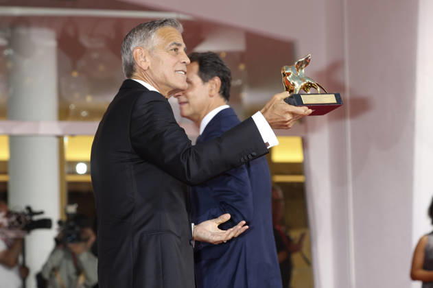 George Clooney mit den Goldenen Löwen für sein Lebenswerk auf der Biennale di Venezia 2023 83. Internationale Filmfestspiele von Venedig im Palazzo del Cinema. Venedig, 02.09.2026