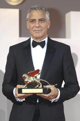 George Clooney mit den Goldenen Löwen für sein Lebenswerk auf der Biennale di Venezia 2023 83. Internationale Filmfestspiele von Venedig im Palazzo del Cinema. Venedig, 02.09.2026