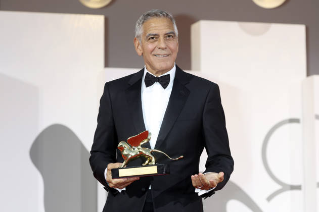 George Clooney mit den Goldenen Löwen für sein Lebenswerk auf der Biennale di Venezia 2023 83. Internationale Filmfestspiele von Venedig im Palazzo del Cinema. Venedig, 02.09.2026