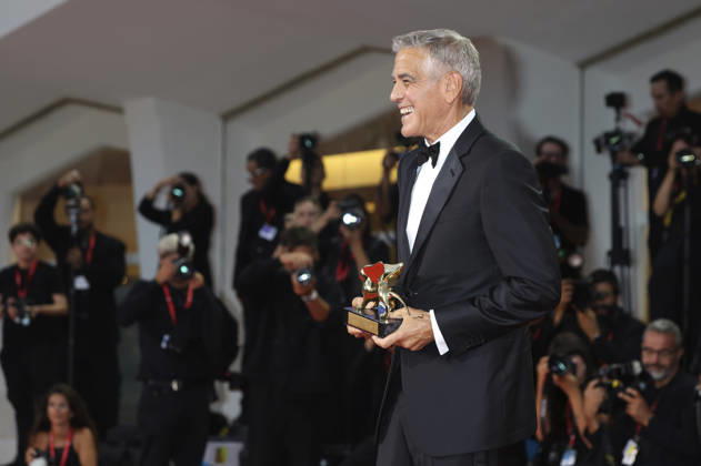 George Clooney mit den Goldenen Löwen für sein Lebenswerk auf der Biennale di Venezia 2023 83. Internationale Filmfestspiele von Venedig im Palazzo del Cinema. Venedig, 02.09.2026