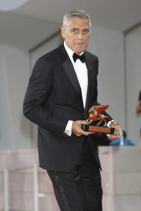 George Clooney mit den Goldenen Löwen für sein Lebenswerk auf der Biennale di Venezia 2023 83. Internationale Filmfestspiele von Venedig im Palazzo del Cinema. Venedig, 02.09.2026