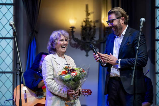 STOCKHOLM, SWEDEN 20260902 This year’s Cornelis Prize winner, Siw Malmkvist, with Anton Strand, chair of the Cornelis Vreeswijk Memorial Foundation. The Cornelis Prize and Stockholm City Mission announce this year’s Cornelis Prize at Mötesplats Mariatorget in Stockholm. STOCKHOLM, SWEDEN x10430x Copyright: xChristinexOlsson TTx CORNELISPRISET TILLKÄNNAGES nsSN0nG_MDg