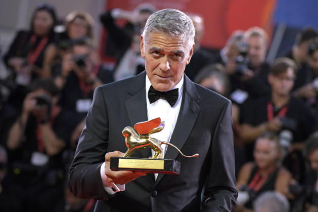 George Clooney poses on the red carpet after receiving the Golden Lion for Lifetime Achievement Award during the Opening Ceremony the 83rd Venice International Film Festival at Sala Grande on September 2, 2026 in Venice, Italy.  VFF20260902861 RoccoxSpaziani