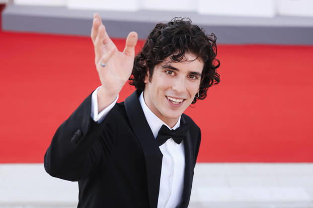IPA88047745 - Venice, 83rd Venice International Film Festival The red carpet at the opening ceremony and the presentation of the Golden Lion for Lifetime Achievement during the 83rd Venice International Film Festival at the Palazzo del Cinema. Pictured: Nicolas Maupas Copyright: xAlessandroxBremecx xx 88047745