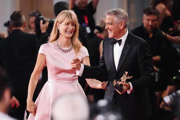 IPA88047861 - Venice, 83rd Venice International Film Festival The red carpet at the opening ceremony and the presentation of the Golden Lion for Lifetime Achievement during the 83rd Venice International Film Festival at the Palazzo del Cinema. Pictured: George Clooney, Laura Dern Copyright: xAlessandroxBremecx xx 88047861