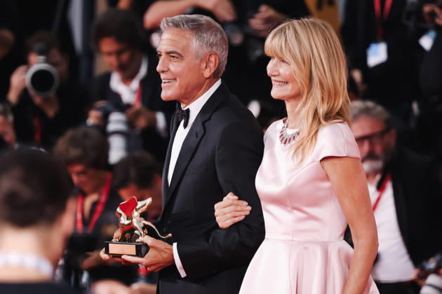 IPA88047864 - Venice, 83rd Venice International Film Festival The red carpet at the opening ceremony and the presentation of the Golden Lion for Lifetime Achievement during the 83rd Venice International Film Festival at the Palazzo del Cinema. Pictured: George Clooney, Laura Dern Copyright: xAlessandroxBremecx xx 88047864