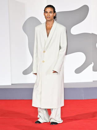 IPA88083626 - Venice, 83rd Venice International Film Festival 2026 - Night 2 - Red Carpet for the film Nessun Dolore. Pictured: Guest  Copyright: xSimonexComix xPoolxPhotoxEventsx08x 88083626