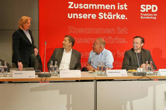 Berlin, Deutschland, 04.09.2026: Deutscher Bundestag: SPD-Fraktionsklausur: Bundesministerin für Arbeit und Soziales Bärbel Bas (SPD), Bundesminister der Finanzen Lars Klingbeil (SPD), Matthias Miersch (SPD) und Dirk Wiese (SPD) Copyright: xdtsxNachrichtenagenturx dts_132703