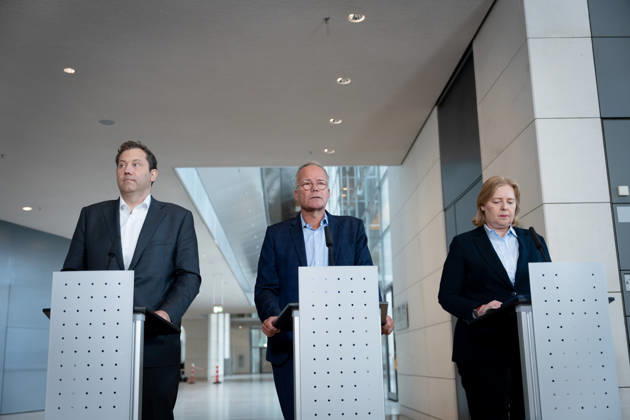 SPD, Bundestagsfraktion, Fraktionsklausur Berlin, Reichstagsgebäude, Fraktionsklausur, Sitzung, SPD, Bundestagsfraktion, Pressestatement, Fraktionsvorsitzender, Matthias Miersch, Vorsitzender, Lars Klingbeil, Vizekanzler, Bärbel Bas, Bundesministerin, Vorsitzende Berlin Berlin GER