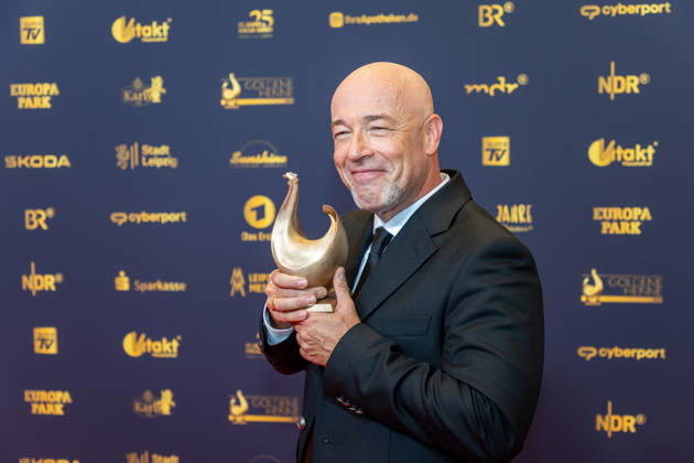 Leipzig - 32. Goldene Henne in Leipzig: Bernd Heinrich Graf (Der Graf), Frontmann von Unheilig erhält die Goldene Henne bei der Publikumswahl Musik 04.09.2026 ab 18 Uhr Leipzig, Messe-Allee 1 (Leipziger Messe) Fotograf:EHL Media Björn Stach im Foto: Bernd Heinrich Graf (Der Graf), Frontmann von Unheilig erhält die Goldene Henne bei der Publikumswahl Musik - Deutschlands größter Publikumspreis, die Goldene Henne wird am 4. September 2026 zum 32. Mal vergeben. Die Preisverleihung findet erneut in Leipzig statt und wird vor rund 4.500 Zuschauern in der HALLE:EINS der Leipziger Messe zum zweiten Mal in der ARD live ab 20.15 Uhr übertragen. Die Preise in den Kategorien Entertainment, Film & Fernsehen, Musik Copyright: xEHLxMedia BjörnxStachx 20260904_Leipzig-Goldene-Henne-Der-Graf-Unheilig_8