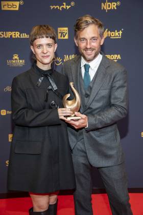 ABB GOLDHENNE- Liv Lisa Fries, Volker Bruch Babylon Berlin Preistraeger mit Henne zu Gast auf dem roten Teppich zu der Verleihung der 32.Goldenen Henne Publikumspreis Neue Messe Leipzig am 04.09.2026 in Leipzig Sachsen Deutschland