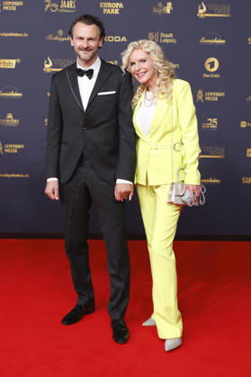 Victoria Herrmann mit Ehemann David Böthig bei der 32. Verleihung der Goldenen Henne 2026 in der Leipziger Messe. Leipzig, 04.09.2026